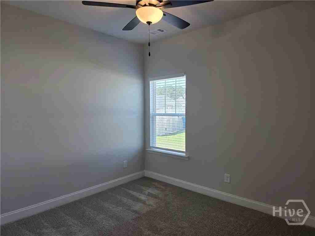 123 Susan Dr - Photo 5 of 23