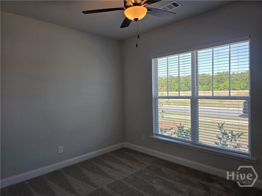 123 Susan Dr - Photo 7 of 23