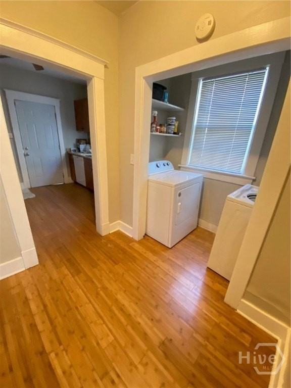 507 E Duffy St - Photo 5 of 9