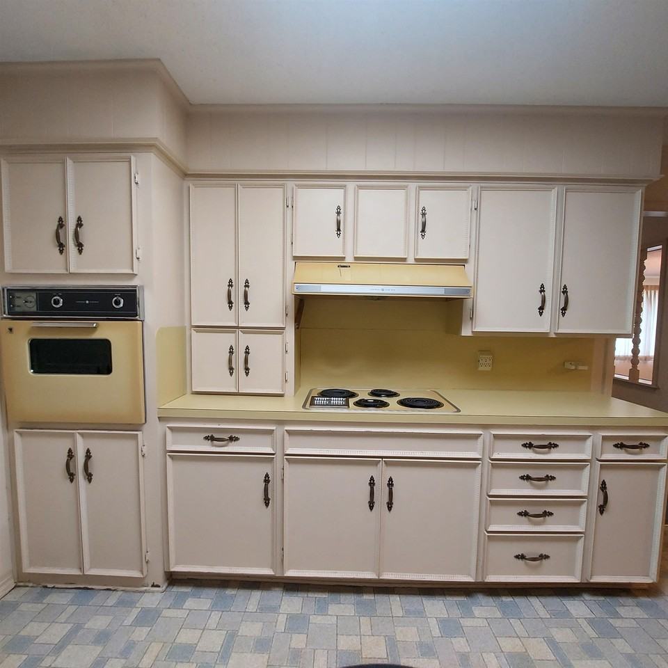 151 Riverside Dr - Photo 6 of 14