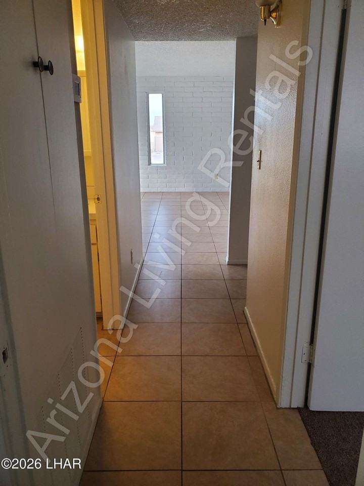 2316 Kiowa Blvd N #A - Photo 5 of 11