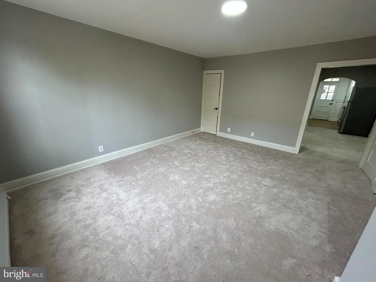 1630 16th St Se - Photo 5 of 15