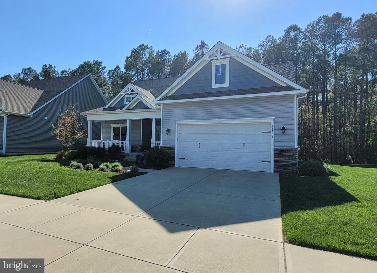 18161 Emerson Way - Photo 2 of 20