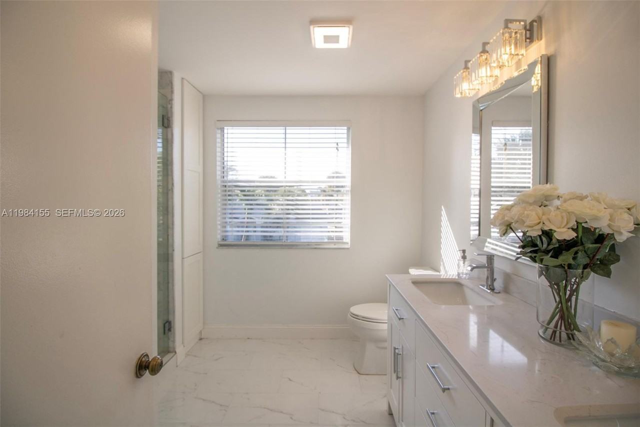 4844 Grapevine Way - Photo 4 of 26