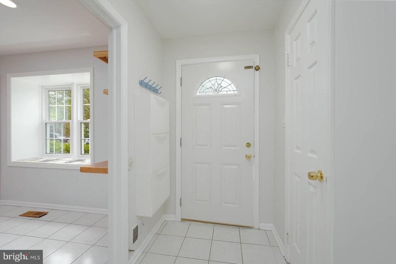 10280 Arizona Cir - Photo 6 of 20