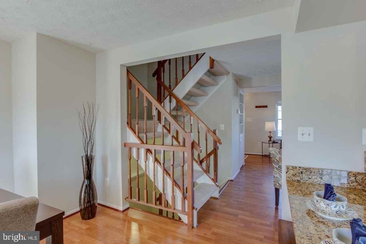 8035 Tyson Oaks Cir - Photo 5 of 17