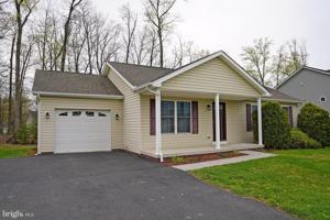 featured image of 122 Sinker Dr