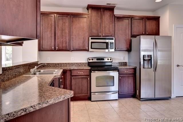 202 Braemar Crk - Photo 5 of 8