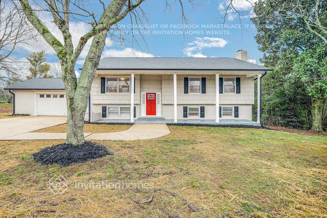 2101 Stallings Rd - Photo 2 of 17