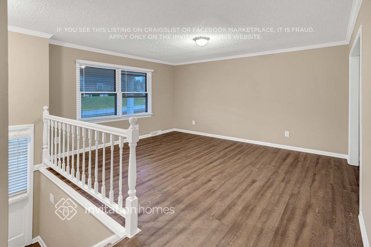 2101 Stallings Rd - Photo 3 of 17