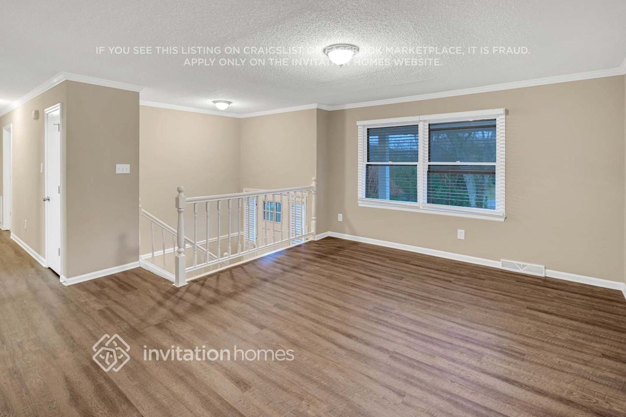 2101 Stallings Rd - Photo 4 of 17