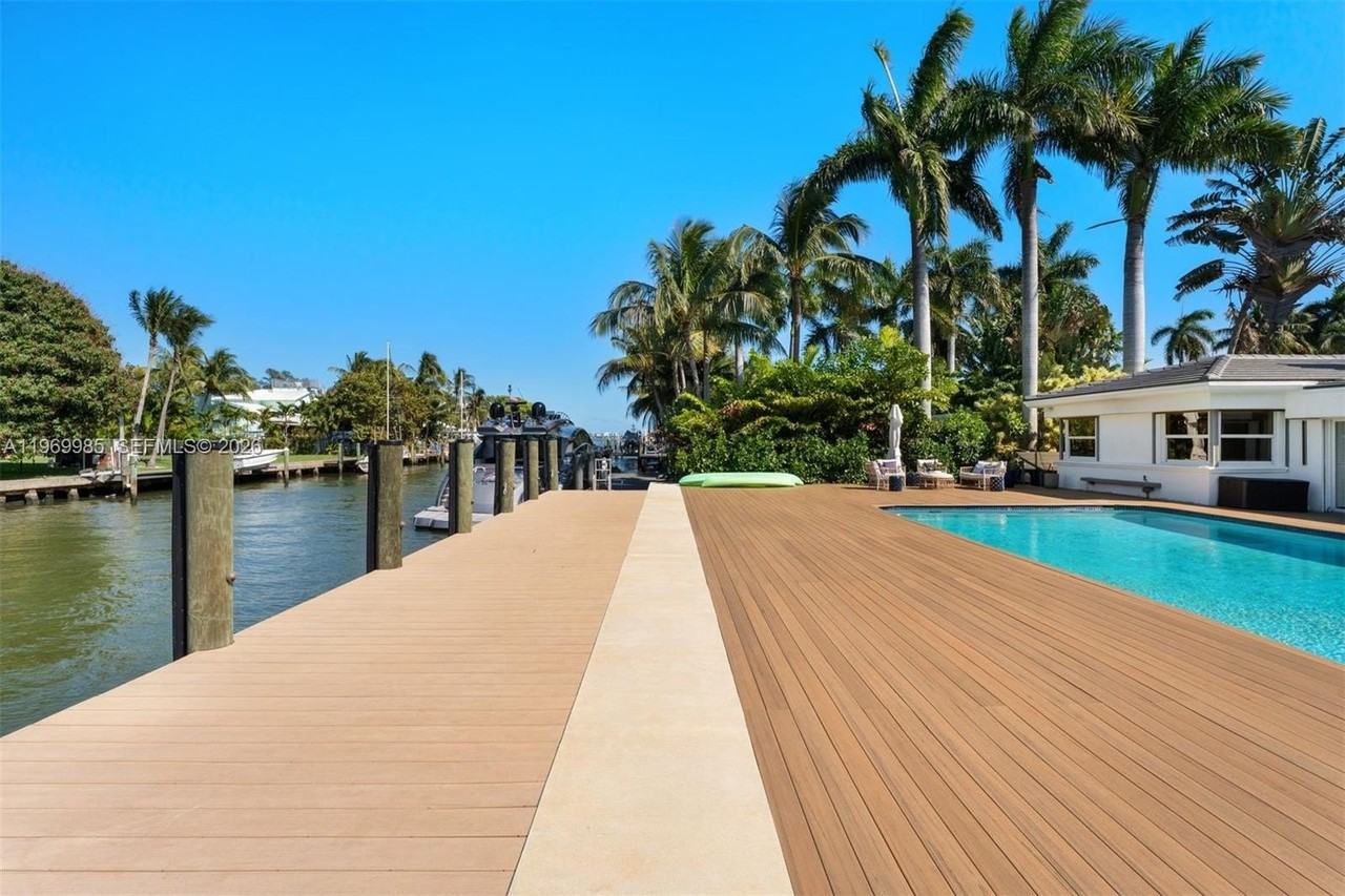 1025 Belle Meade Island Dr - Photo 2 of 31