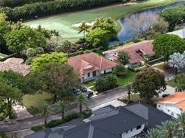 featured image of 4934 Nw 94th Doral Pl