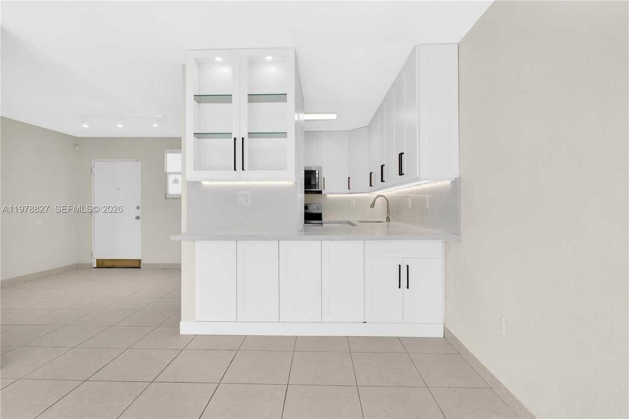 1101 Sw 122nd Ave #310