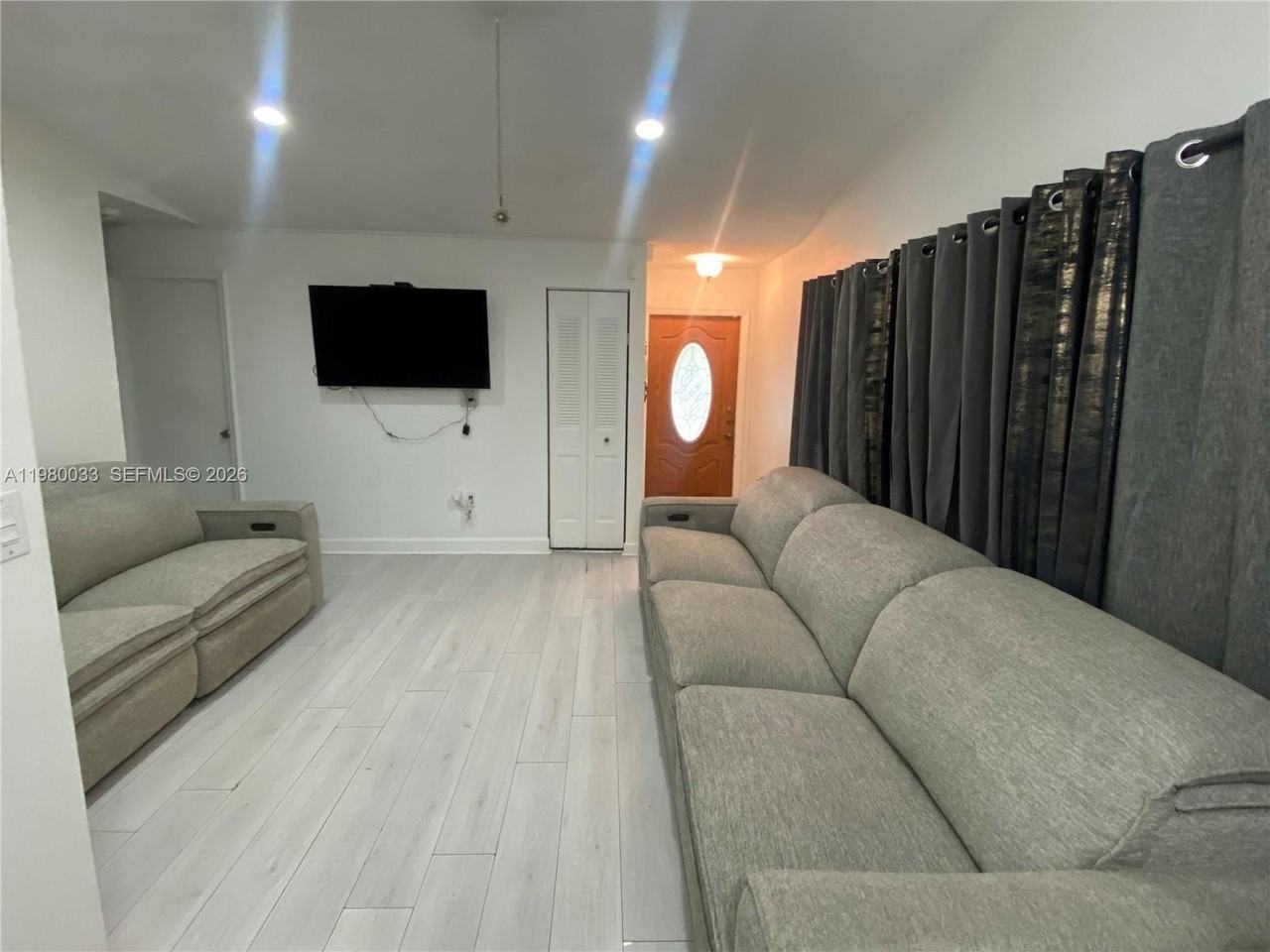 13815 Sw 54th St - Photo 5 of 23