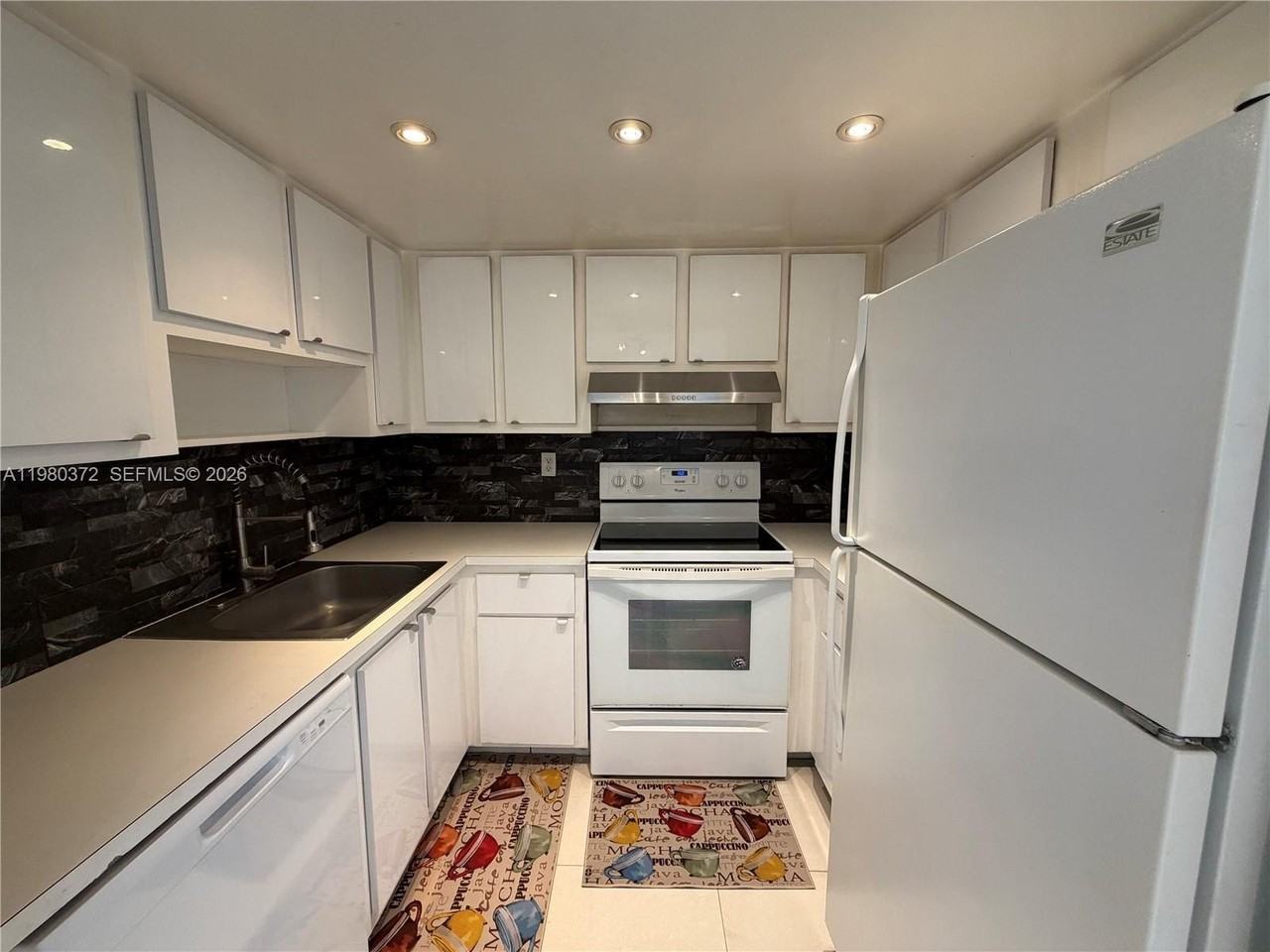 1400 Ne 54th St #205 - Photo 2 of 27