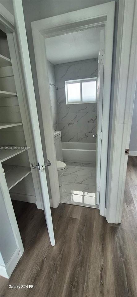 2140 Nw 27th St #2140 - Photo 5 of 7