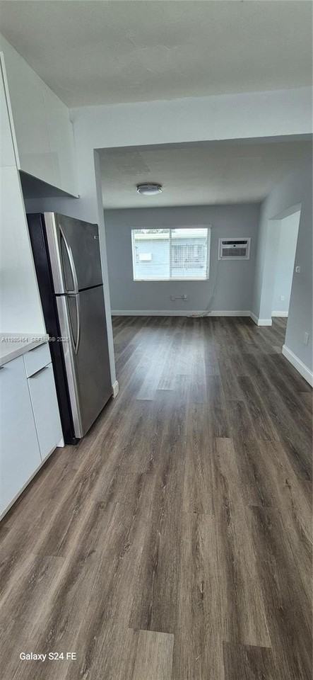 2140 Nw 27th St #2140 - Photo 7 of 7