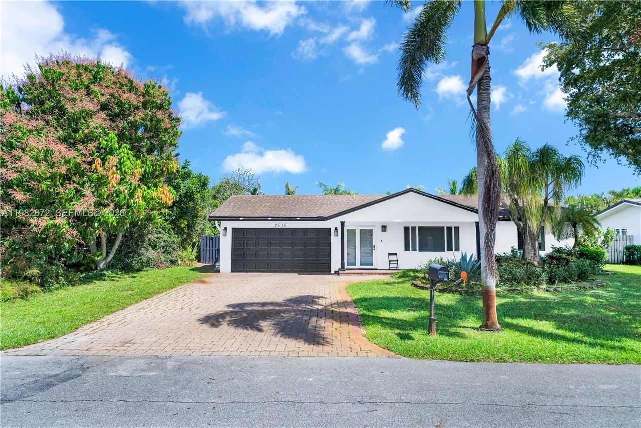 2616 Nw 7th Ave - Photo 4 of 34