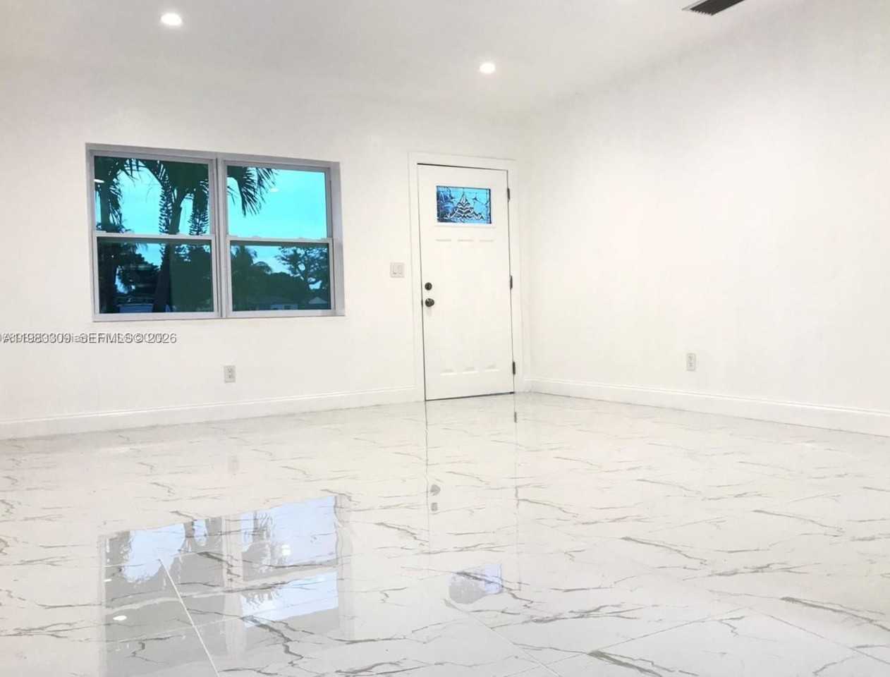 6710 Sw 18th Ct #6710 - Photo 3 of 14