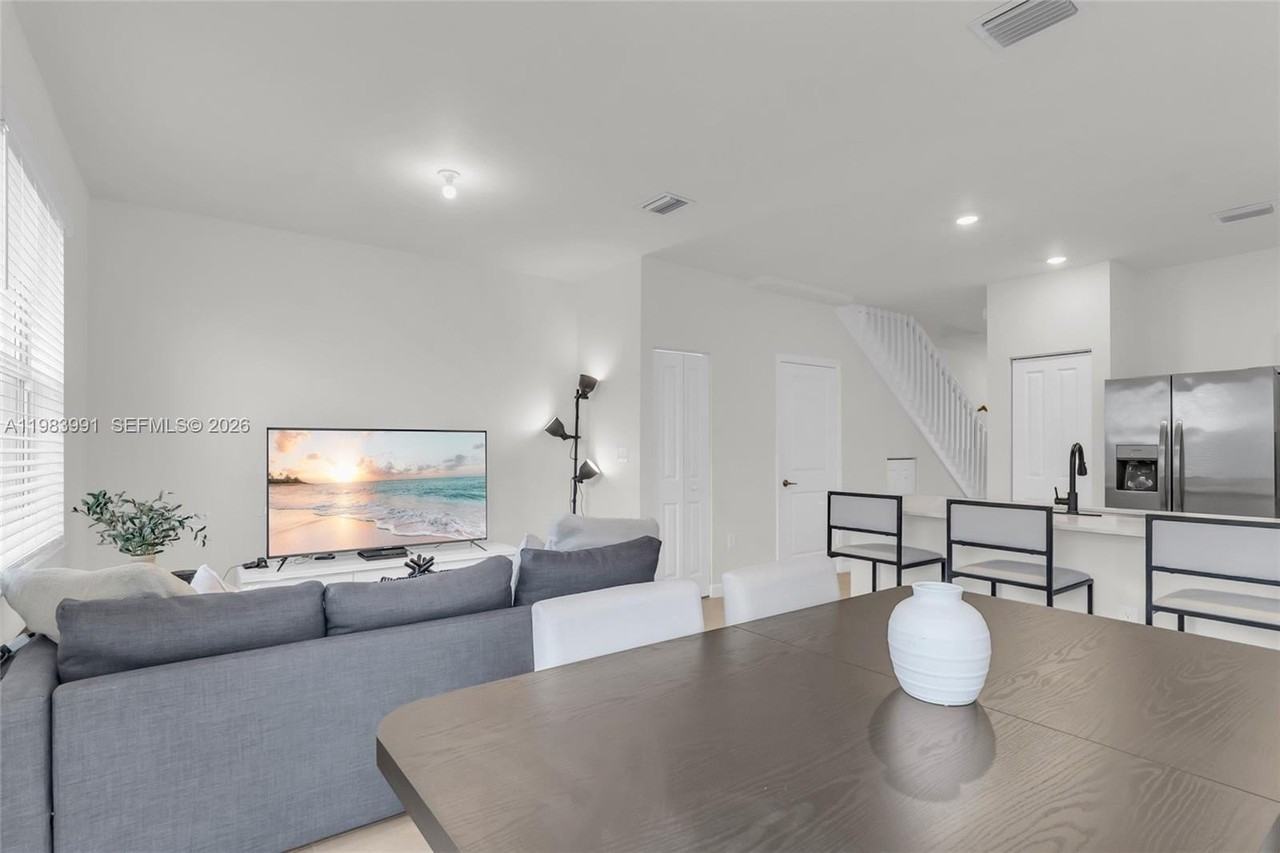 16264 Sw 292nd St #16264 - Photo 7 of 26
