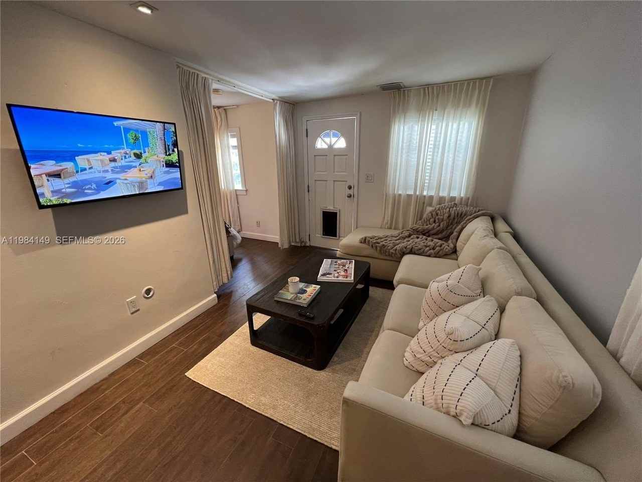 265B Palm Ave - Photo 4 of 34