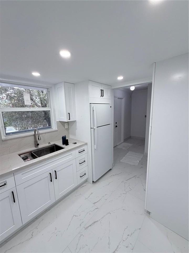 9365 Fontainebleau Blvd #E218 - Photo 2 of 38