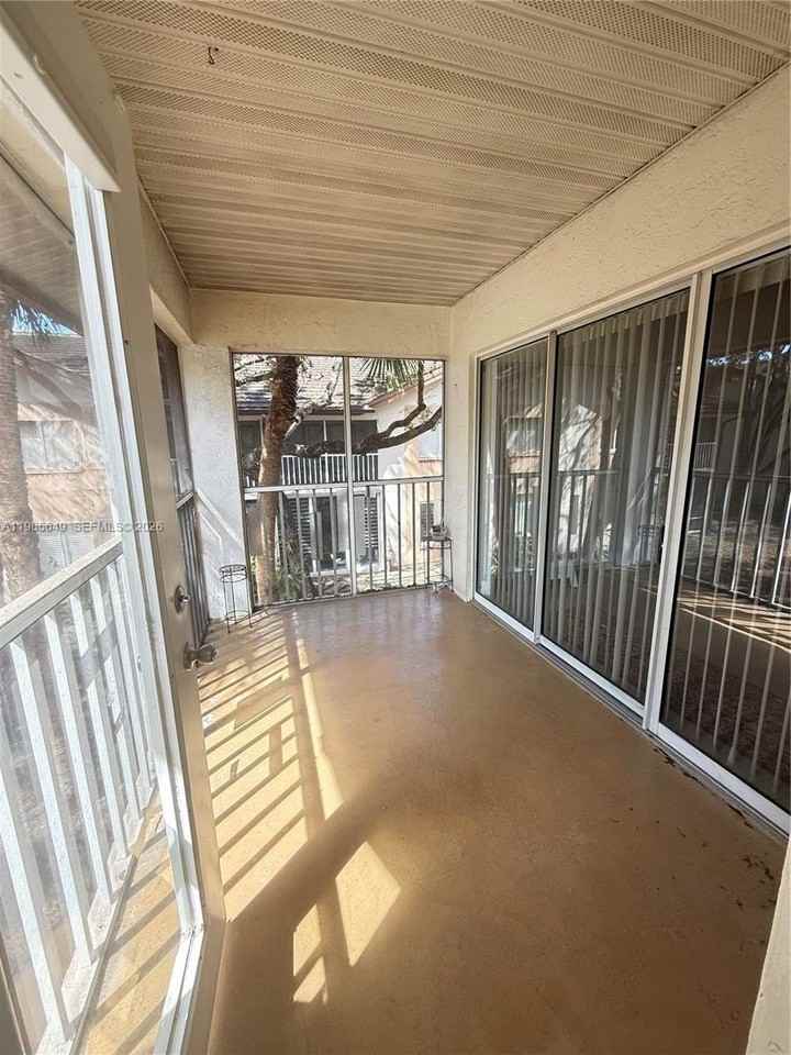 14030 Sw 91st Ter #14030 - Photo 7 of 21