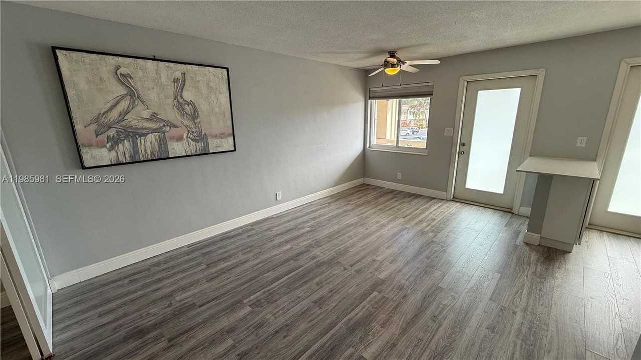 2115 Ne 42nd Ct #206N - Photo 7 of 21