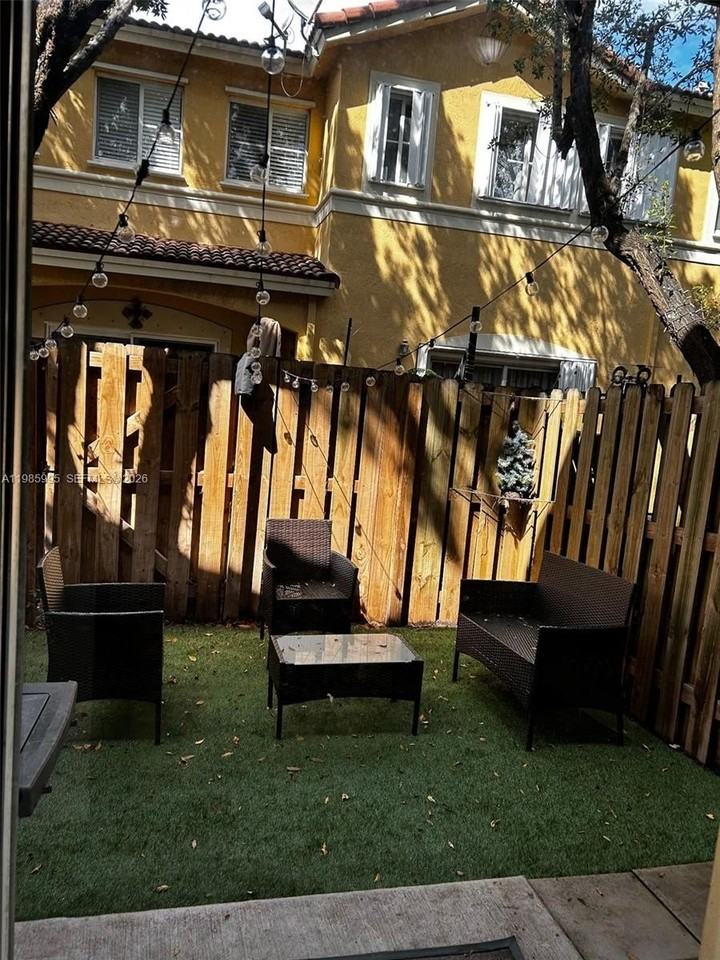 10775 Nw 83rd Ter #2-28 - Photo 3 of 10