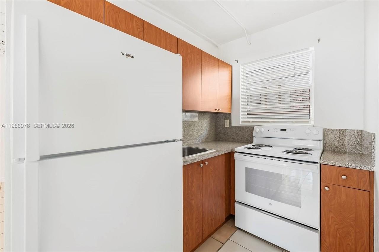 5730 Nw 38th St #4 - Photo 2 of 18