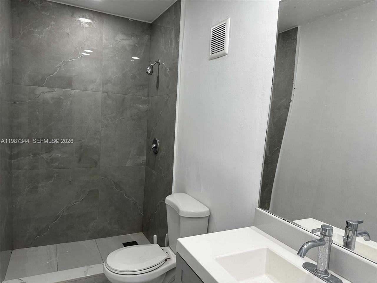 7670 Sw 82nd St #H215 - Photo 7 of 9