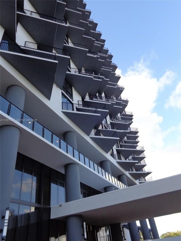 5300 Nw 85th Ave #1114 - Photo 4 of 30