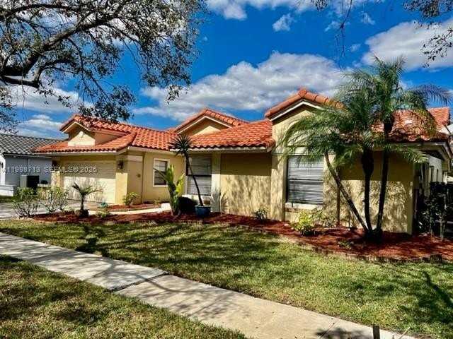 10601 Nw 18th Ct #10601 - Photo 2 of 33