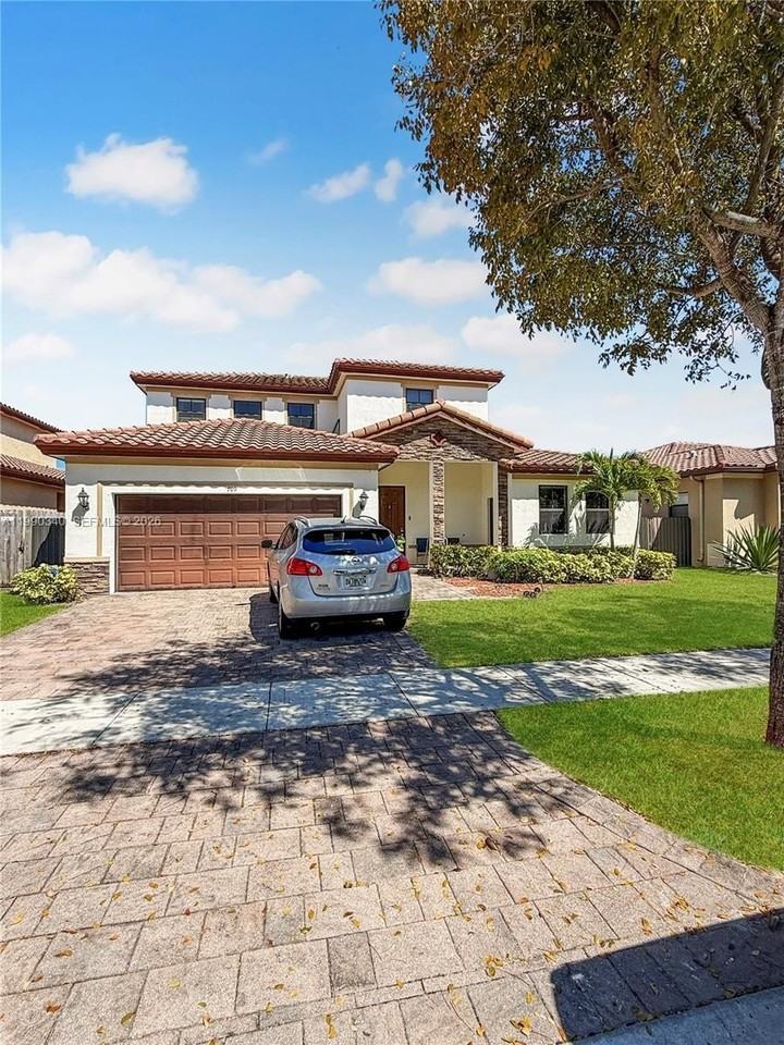 709 Se 35th Ave #709 - Photo 3 of 3