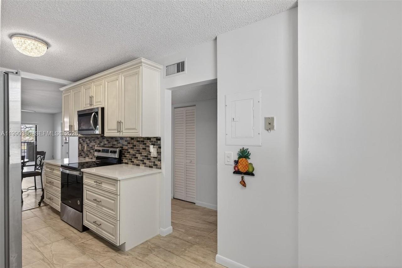 9670 W Mcnab Rd #208 - Photo 5 of 47