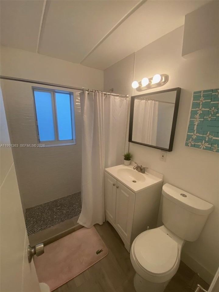 734 Nw 80th St #14 - Photo 4 of 9