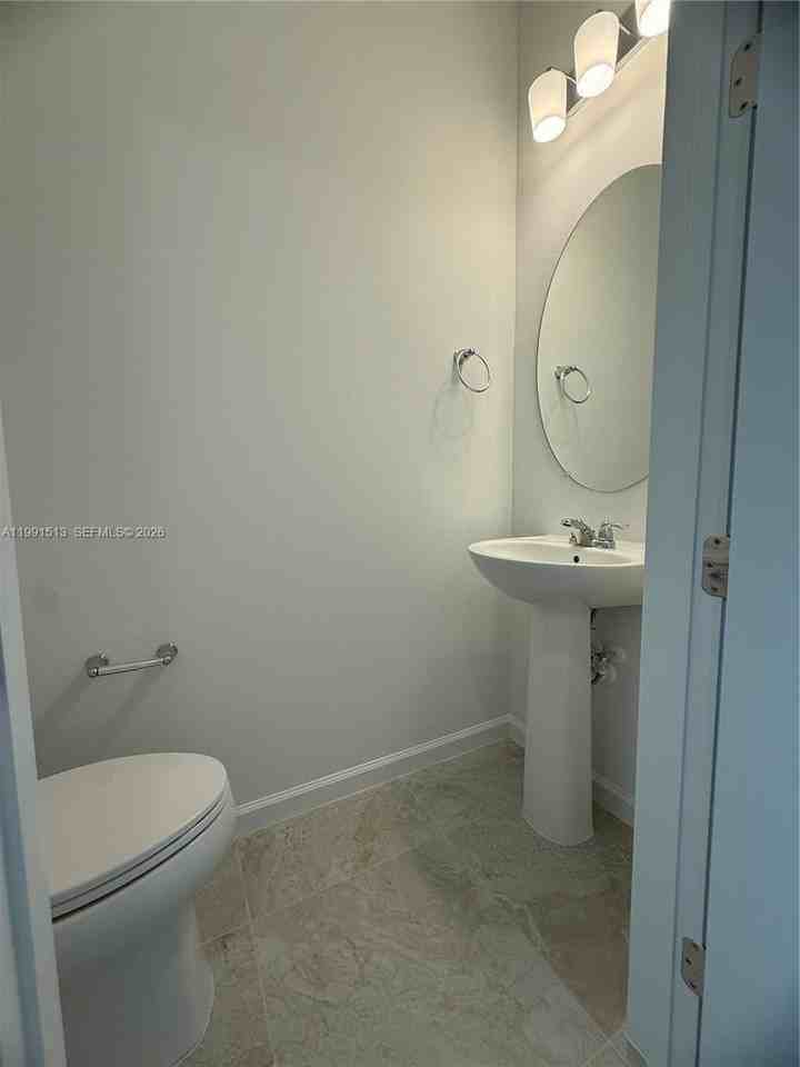 4286 Efendi Dr - Photo 5 of 16