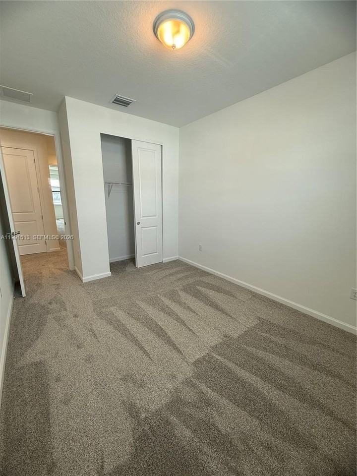 4286 Efendi Dr - Photo 6 of 16