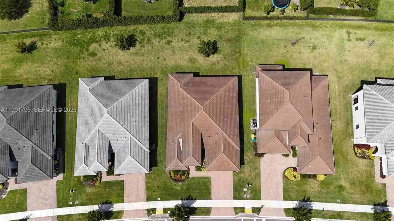 5028 Gambero Way - Photo 3 of 50