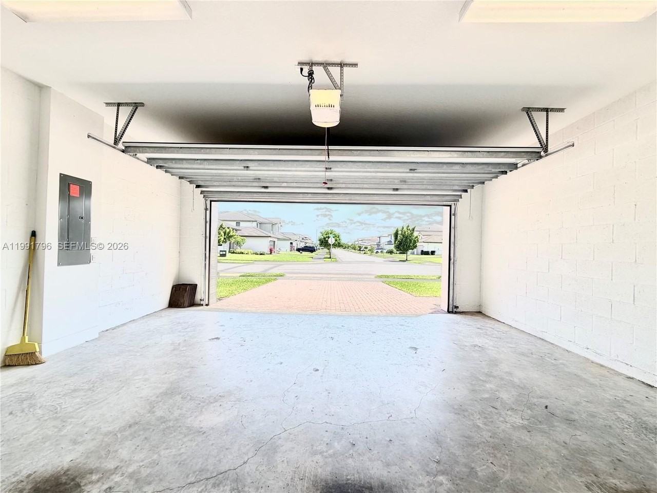 5028 Gambero Way - Photo 6 of 50