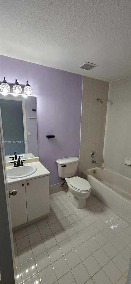 7301 Nw 174th Ter #J106 - Photo 6 of 10