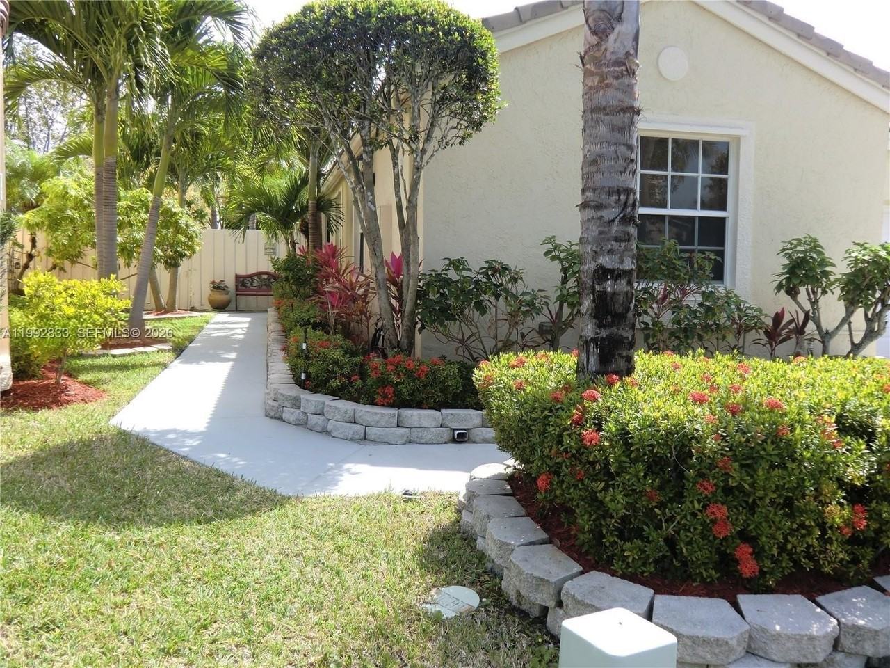 1593 Nw 158th Ave - Photo 3 of 20