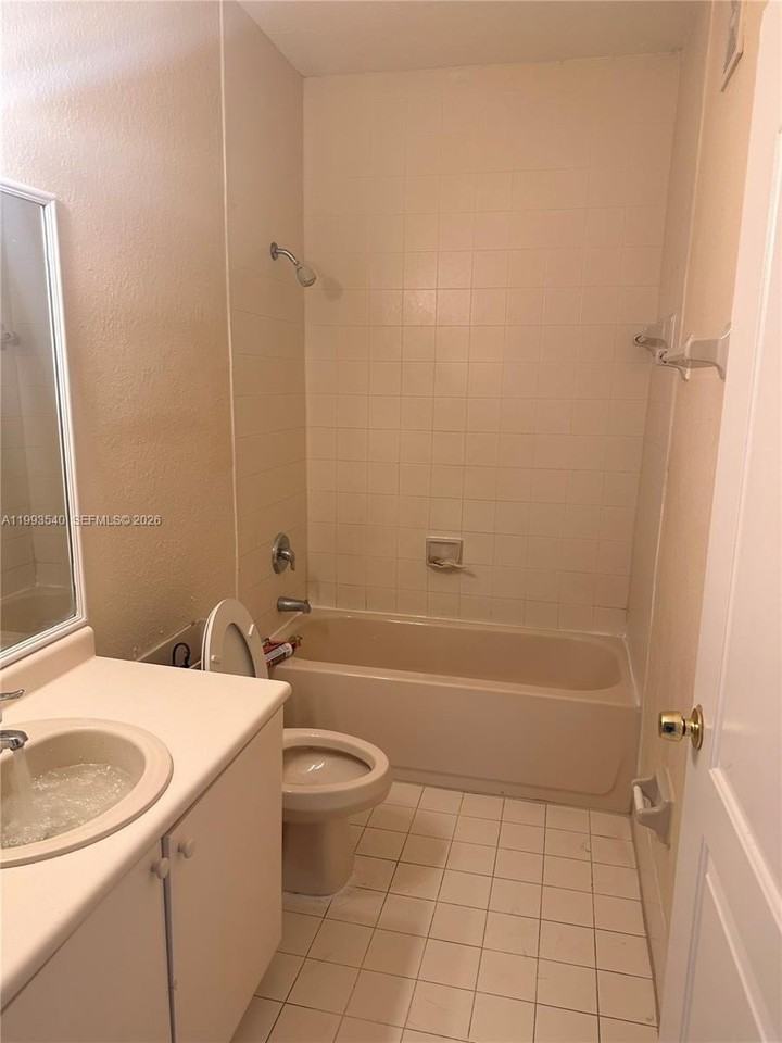 2460 Se 16th Ter #103 - Photo 5 of 8