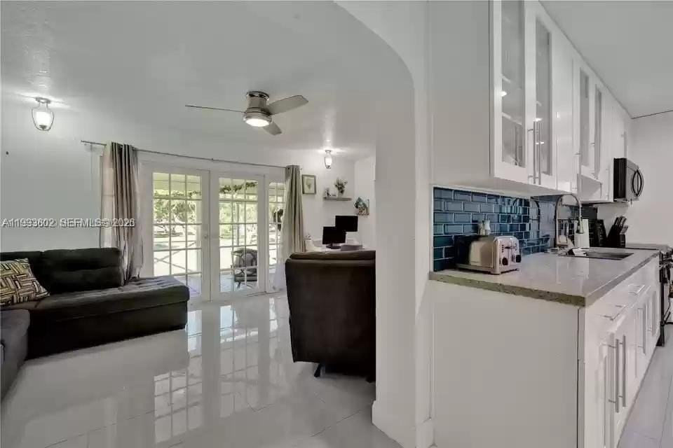 18441 Sw 238th St - Photo 7 of 12