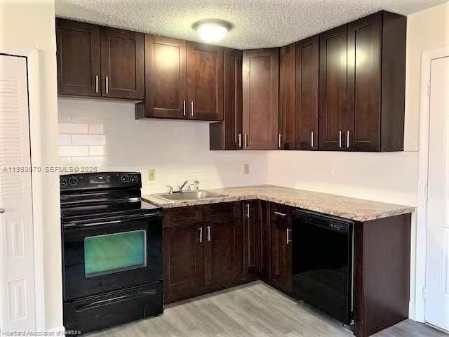 425 Las Palmas Cir #612 - Photo 3 of 9