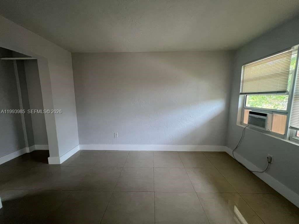 1281 Nw 60th St #5 - Photo 3 of 21