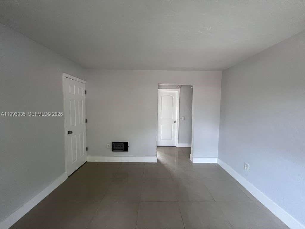 1281 Nw 60th St #5 - Photo 4 of 21