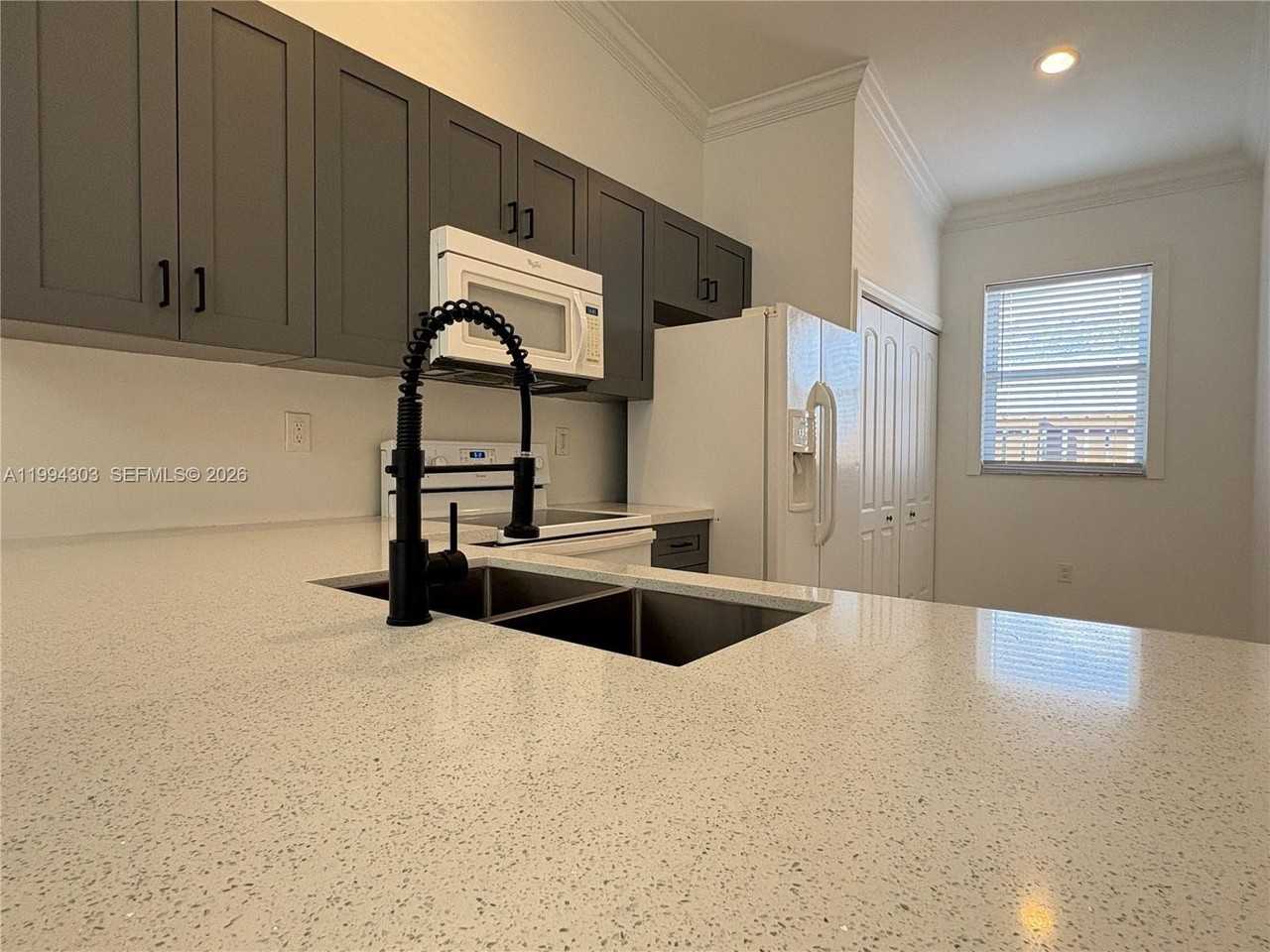 6702 Nw 190th St #6702 - Photo 7 of 36