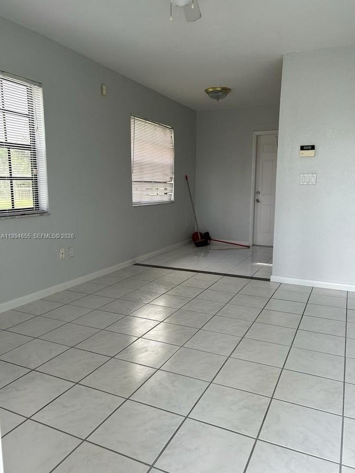 14735 Sw 107th Ave - Photo 2 of 9